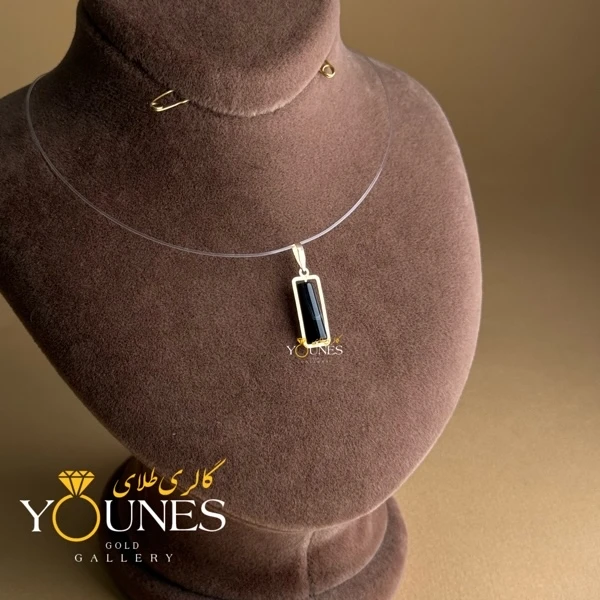 آویز طلا سنگ عقیق سیاه